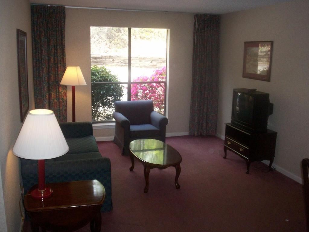 Rime Garden Inn & Suites Irondale Pokój zdjęcie